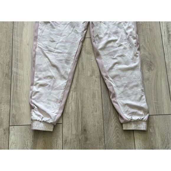ATHLETA BROOKLYN LINED CAMO JOGGERS SIZE 0 - Picture 7 of 13
